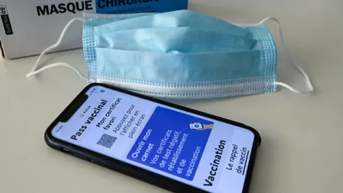 Covid-19 : pass vaccinal suspendu et fin du port du masque, sauf...